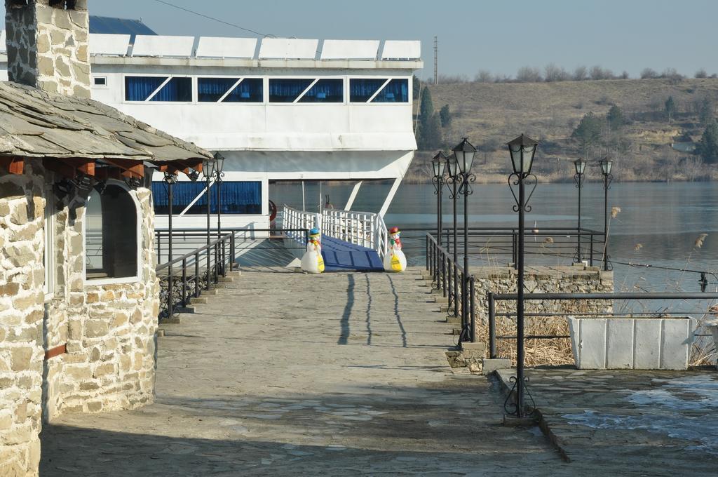 Hotel Brod Panini Велес Екстер'єр фото